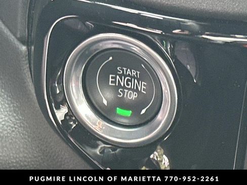 Used 2025 Chevrolet Silverado 1500 High Country AWD/4WD image 31