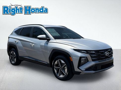 Used 2025 Hyundai Tucson SEL AWD/4WD image 10