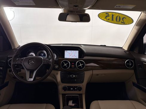 Used 2015 Mercedes-Benz GLK 350 2WD w/ Premium 1 Package image 21
