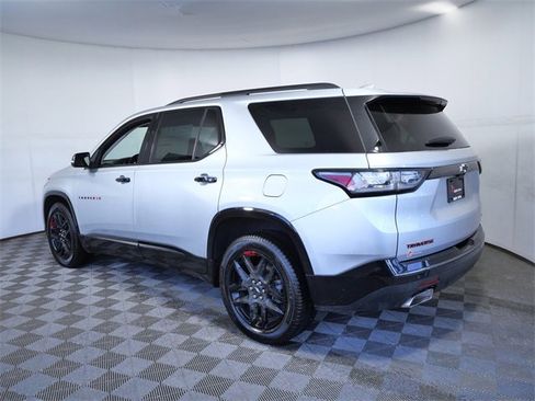 Used 2021 Chevrolet Traverse Premier w/ Redline Edition image 6