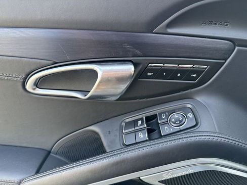 Used 2025 Porsche 718 Boxster GTS image 17