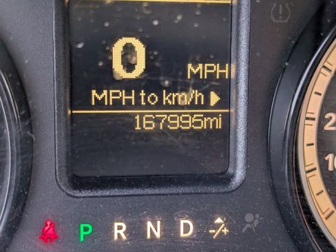 Used 2017 RAM 2500 SLT AWD/4WD image 9
