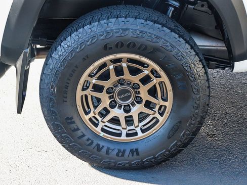 Certified 2023 Toyota Tacoma 4x4 Double Cab image 12