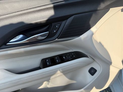 Used 2023 Cadillac CT4 Luxury RWD image 19