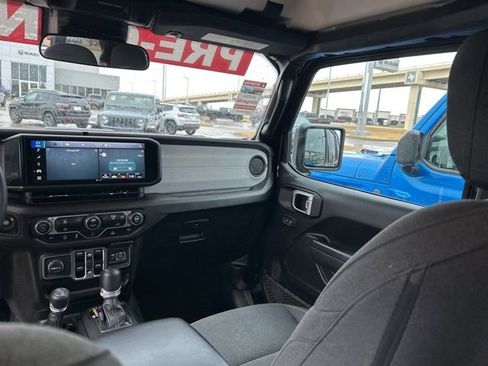 Used 2024 Jeep Wrangler Sport S image 41