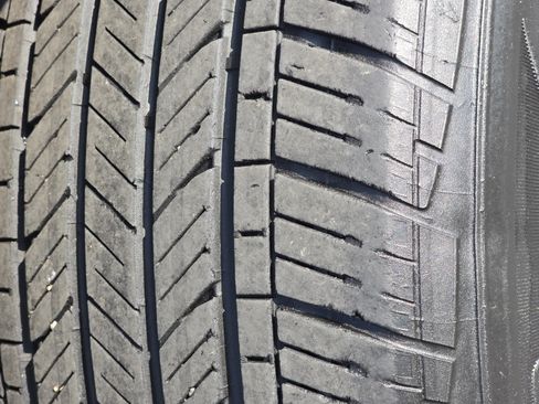 Certified 2024 Volkswagen Tiguan SE AWD/4WD image 16