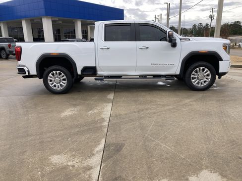 Used 2022 GMC Sierra 2500 Denali image 5
