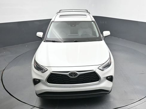 Used 2022 Toyota Highlander XLE image 20