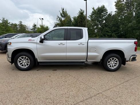 Used 2021 Chevrolet Silverado 1500 LT AWD/4WD image 2