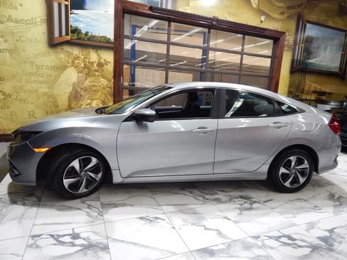 Used 2020 Honda Civic LX image 7
