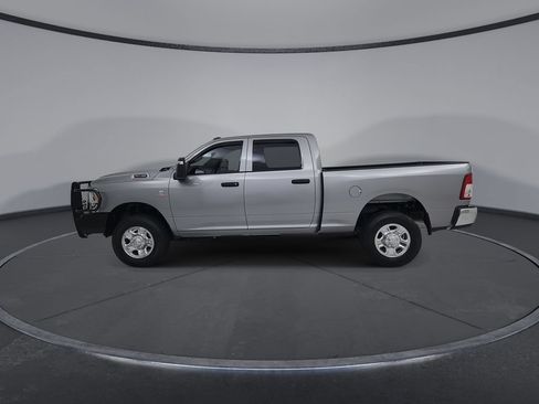 Used 2024 RAM 2500 Tradesman w/ Chrome Appearance Group AWD/4WD image 11