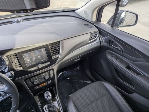 Used 2022 Buick Encore Preferred w/ Safety Package image 26