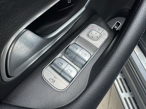 Used 2023 Mercedes-Benz GLS 450 4MATIC image 12