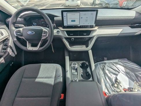 New 2026 Ford Explorer Active image 16