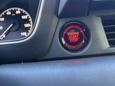 Used 2025 Honda Pilot EX-L image 24