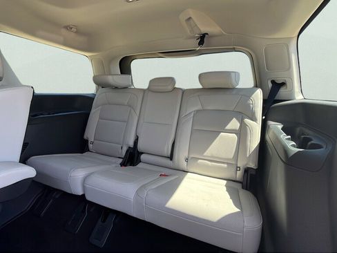 Used 2025 Lincoln Navigator Reserve image 18