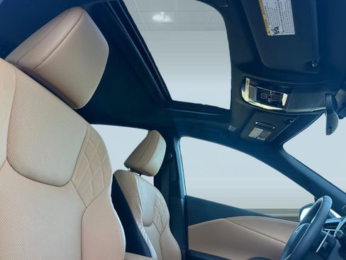 Certified 2025 Lexus RX 350 FWD w/ Technology Package image 29