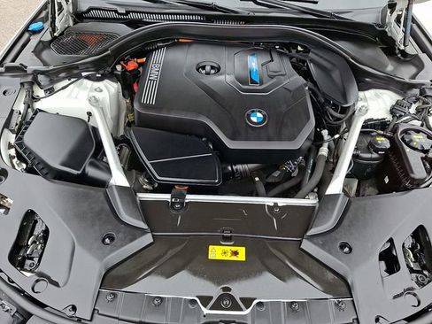 Used 2021 BMW 530e w/ Parking Assistance Package RWD image 32