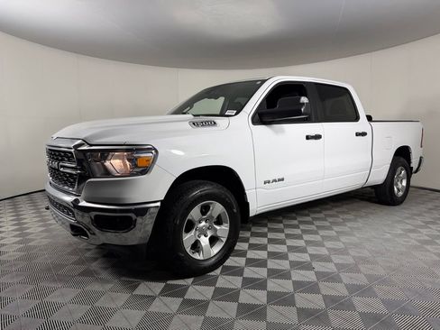 Certified 2024 RAM 1500 Big Horn w/ Trailer Tow Group image 3