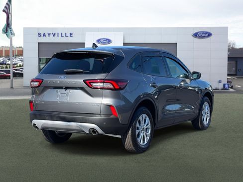 Used 2025 Ford Escape Active w/ Tech Pack #1 image 4