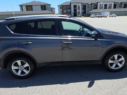 Used 2015 Toyota RAV4 XLE FWD image 2