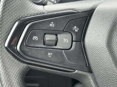 Used 2023 Chevrolet TrailBlazer LT w/ Convenience Package FWD image 24