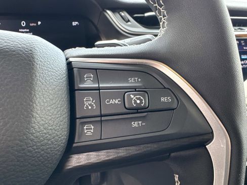 Certified 2025 Jeep Grand Cherokee Altitude image 29