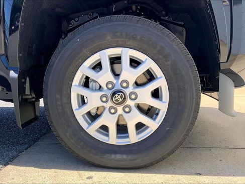 New 2026 Toyota Tacoma SR5 AWD/4WD image 15