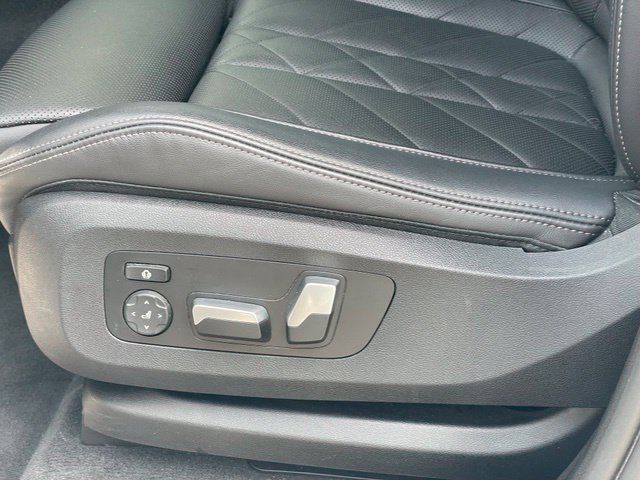 Certified 2024 BMW X5 xDrive40i w/ M Sport Package AWD/4WD image 11