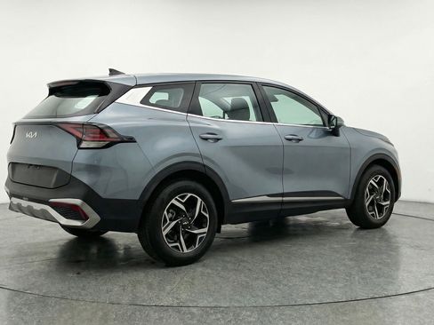 Used 2025 Kia Sportage LX FWD image 9
