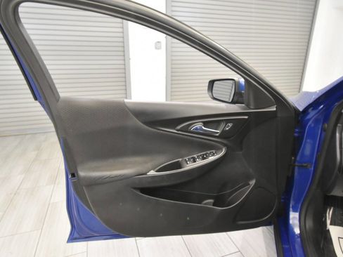 Used 2023 Chevrolet Malibu LT FWD image 14