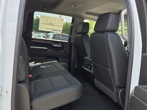 New 2026 GMC Sierra 2500 Denali w/ Denali Reserve Package AWD/4WD image 12