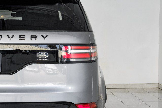 Used 2020 Land Rover Discovery Landmark AWD/4WD image 53