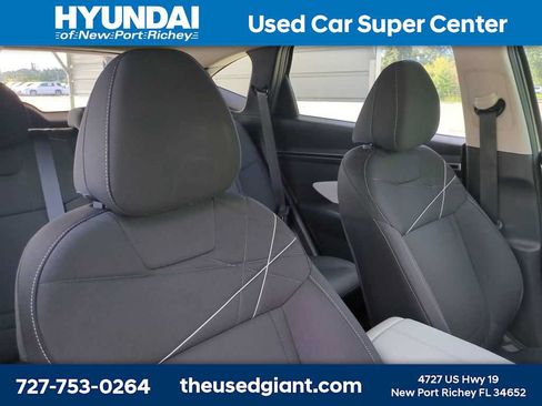 Certified 2022 Hyundai Tucson SE FWD image 6