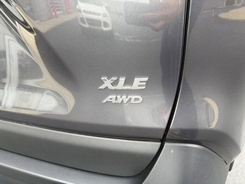 Used 2024 Toyota RAV4 XLE w/ Convenience Package AWD/4WD image 9