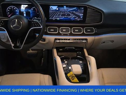 Used 2024 Mercedes-Benz GLE 450e 4MATIC w/ Warmth & Comfort Package image 7