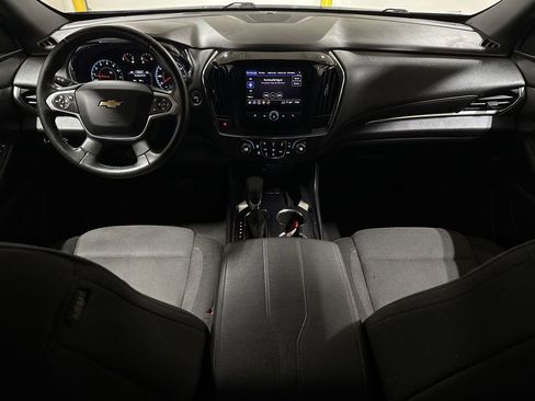 Used 2023 Chevrolet Traverse LT FWD image 10