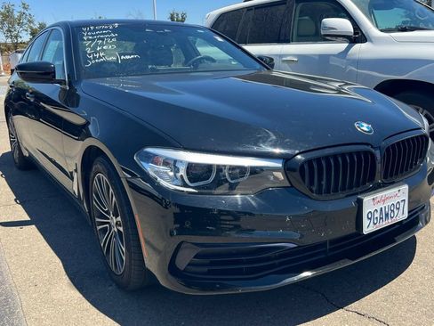 Used 2019 BMW 530e w/ Convenience Package RWD image 2