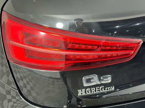 Used 2018 Audi Q3 2.0T Premium Plus w/ Premium Plus Package image 35