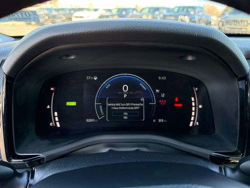 Used 2025 Toyota Camry LE image 24