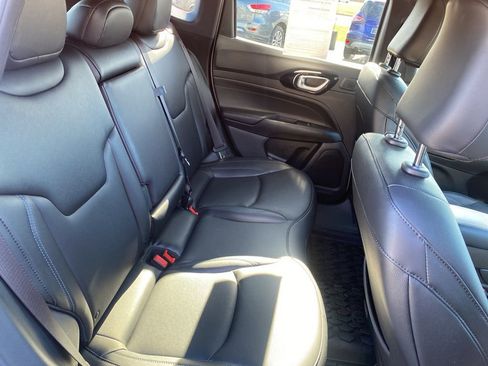 Used 2025 Jeep Compass Limited w/ High Altitude Package image 15