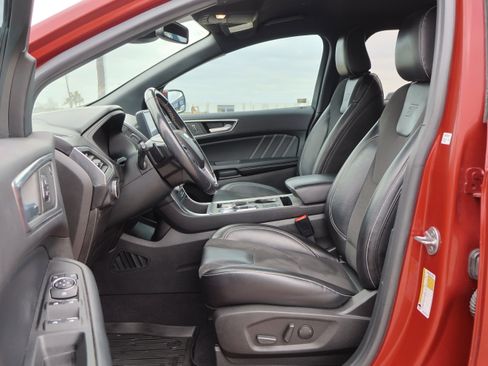 Used 2023 Ford Edge ST image 13