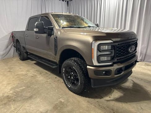 Used 2023 Ford F250 XLT w/ XLT Premium Package AWD/4WD image 14