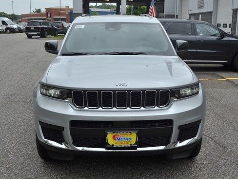 New 2025 Jeep Grand Cherokee L Laredo w/ Luxury Tech Group I image 3