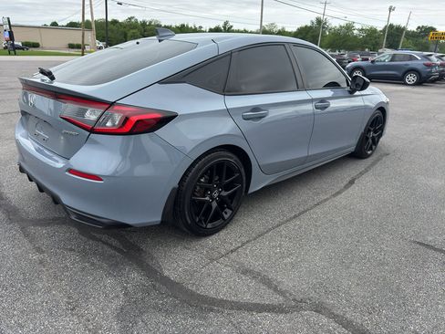 Used 2023 Honda Civic Sport image 4