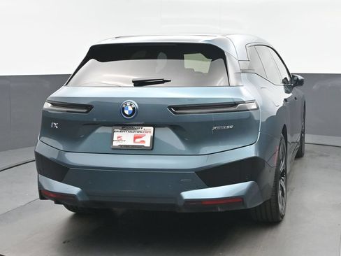 Used 2023 BMW iX xDrive50 w/ Premium Package AWD/4WD image 4