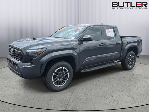 Certified 2025 Toyota Tacoma TRD Sport RWD image 1