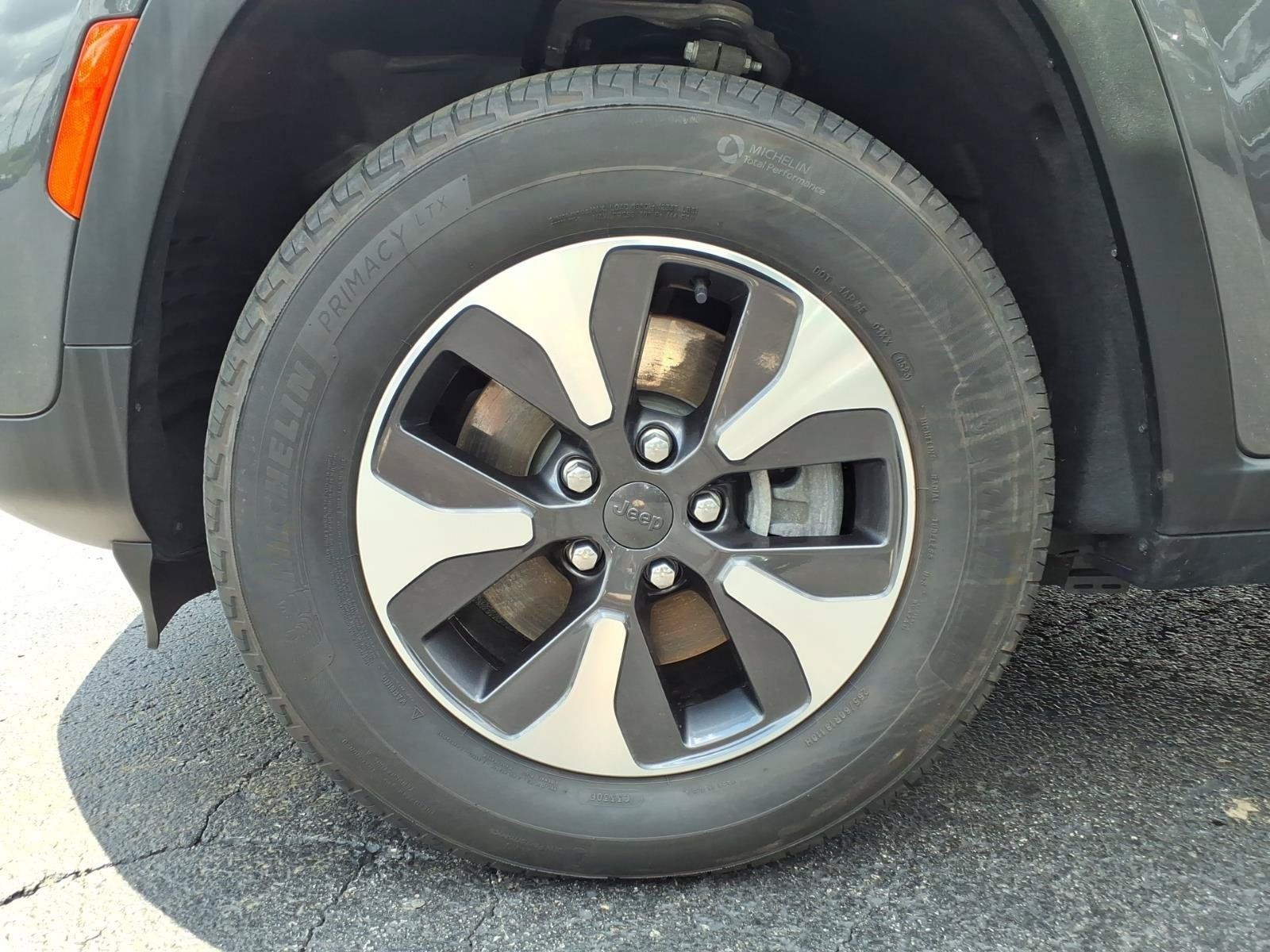Used 2023 Jeep Grand Cherokee 4WD 4xe image 9