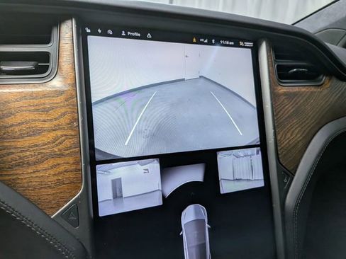 Used 2020 Tesla Model X Long Range image 13