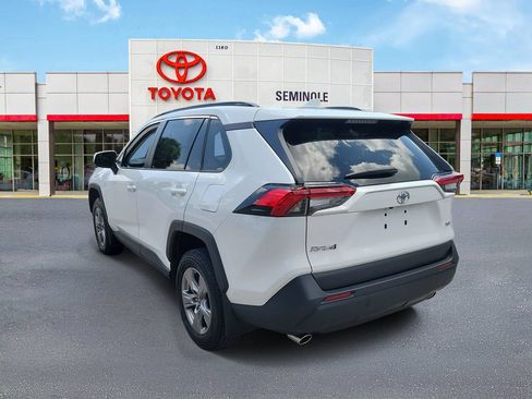 Used 2025 Toyota RAV4 XLE w/ Convenience Package FWD image 4